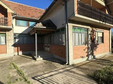 Prodaja, kuća, 490m², Ćuprija, Srbija - image 12