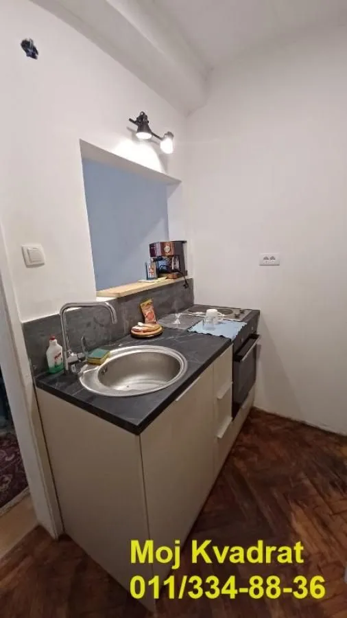 Prodaja, trosoban stan, 66m², Zemun Kalvarija, Zemun Sve Podlokacije