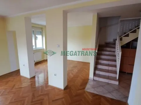 Izdavanje, trosoban stan, 120m², Centar, Novi Sad - image 3