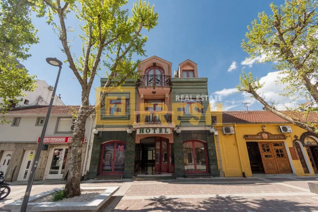 Prodaja, ugostiteljski objekat, 722m², Centar, Podgorica