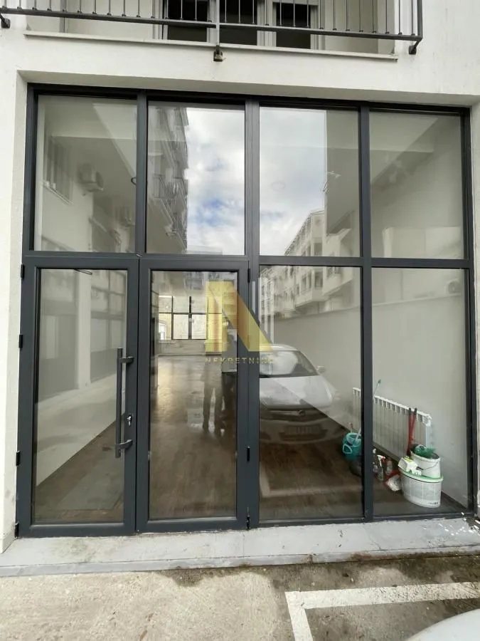 Rent, office space, 128m², Centar, Novi Sad