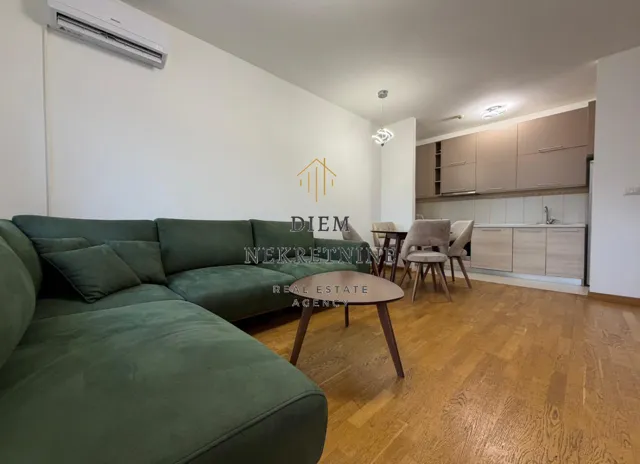 Rent, two bedroom apartment, 68m², City Kvart, Podgorica