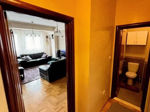 Prodaja, trosoban stan, 86m², Stari Aerodrom, Podgorica - image 5