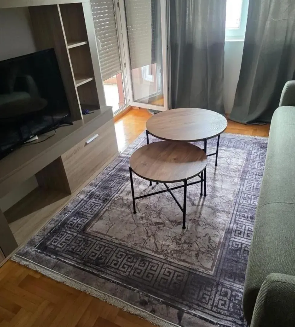 Rent, one bedroom apartment, 50m², Babilonija, Budva