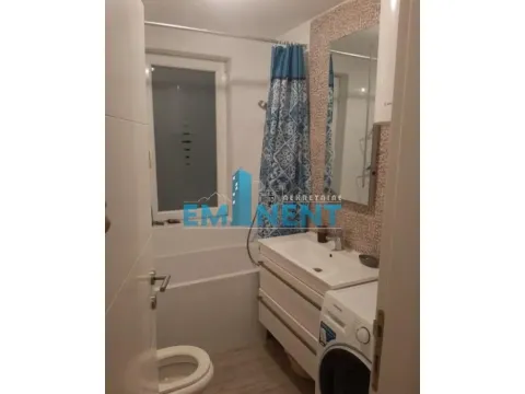 Izdavanje, trosoban stan, 78m², Zemun Gornji Grad, Zemun Sve Podlokacije - image 11