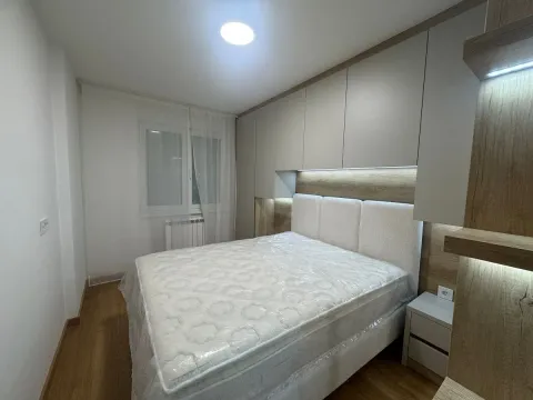 Izdavanje, dvosoban stan, 45m², Đeram Pijaca, Beograd - image 9