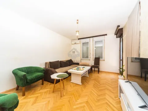 Prodaja, jednosoban stan, 56m2, Blok 6, Podgorica Prodaja, jednosoban stan, 56m2, Blok 6, Podgorica