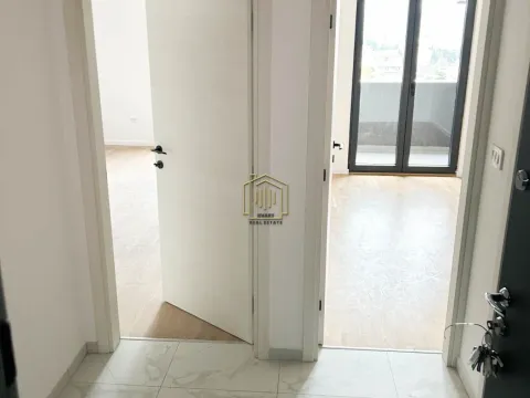 Prodaja, jednosoban stan, 43m², Stari Aerodrom, Podgorica - image 4