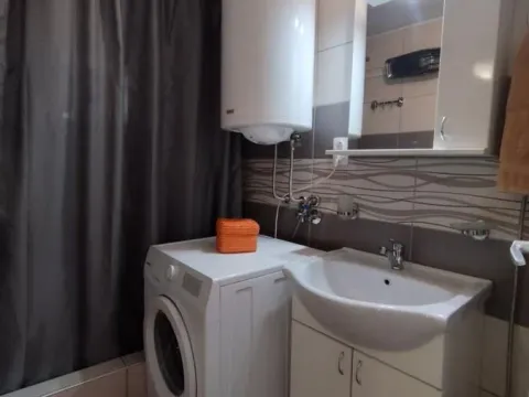 Izdavanje, jednosoban stan, 50m², Centar, Jagodina - image 8