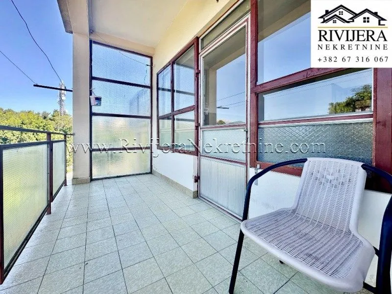 Prodaja, dvosoban stan, 104m², Centar, Tivat
