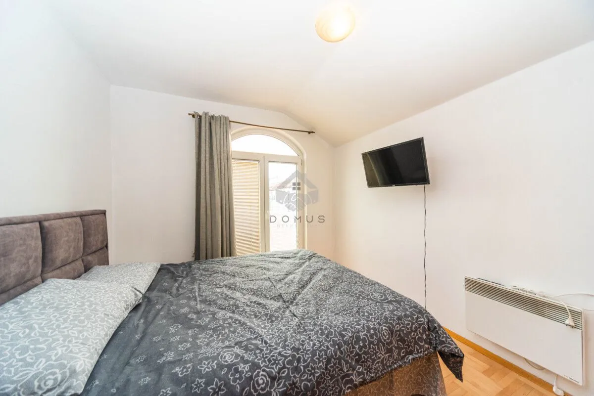 Rent, four bedroom apartment, 180m², Tološi, Podgorica