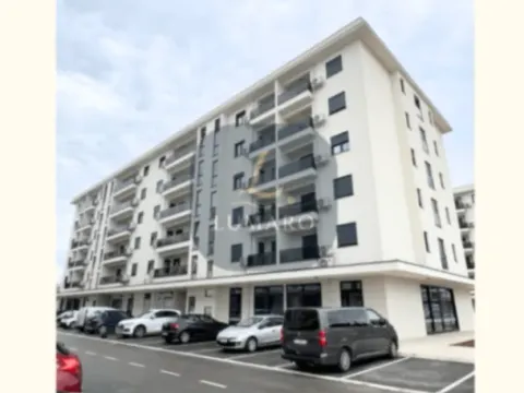 Izdavanje, jednosoban stan, 47m², City Kvart, Podgorica - image 10