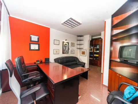 Prodaja, poslovni prostor, 52m², Preko Morače, Podgorica - image 4