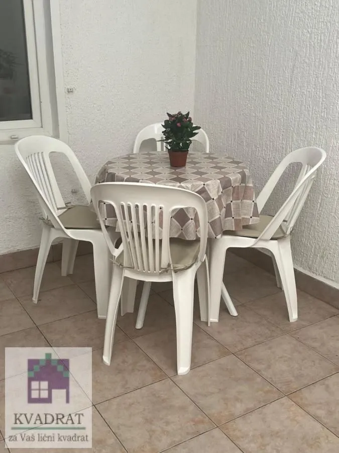 Izdavanje, jednosoban stan, 53m², Obrenovac, Beograd