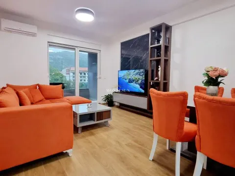 Rent, two bedroom apartment, 69m², Centar, Budva - image 11