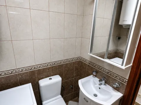 Rent, two bedroom apartment, 62m², Momišići, Podgorica - image 9