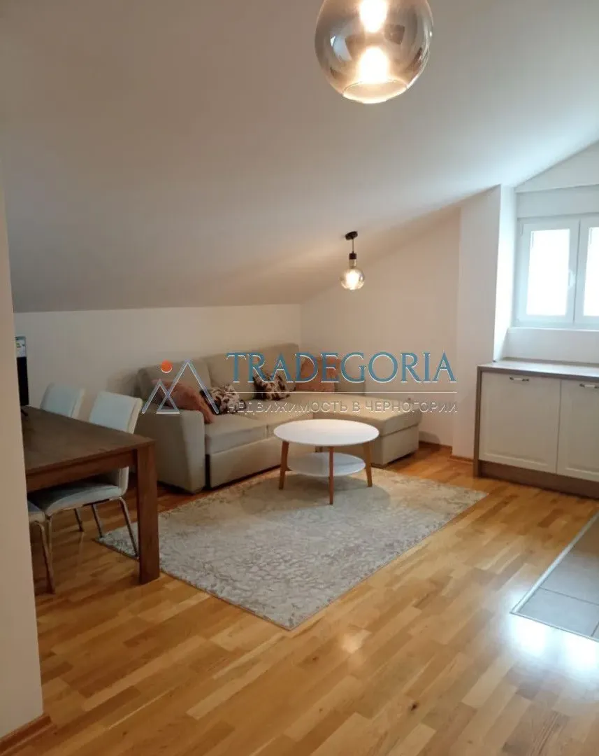 Prodaja, dvosoban stan, 60m², Tivat, Crna Gora