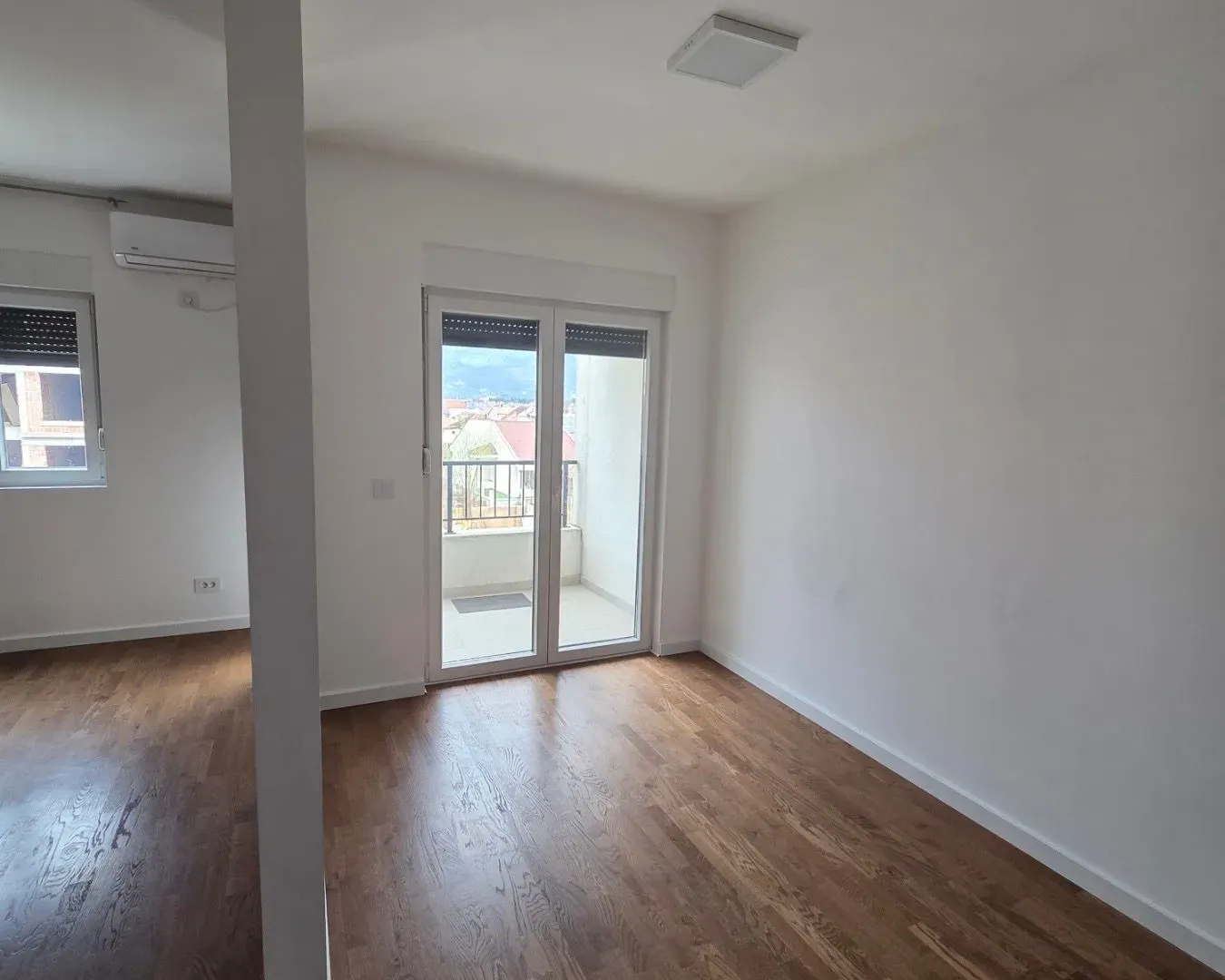 Izdavanje, dvosoban stan, 72m², Zagorič, Podgorica