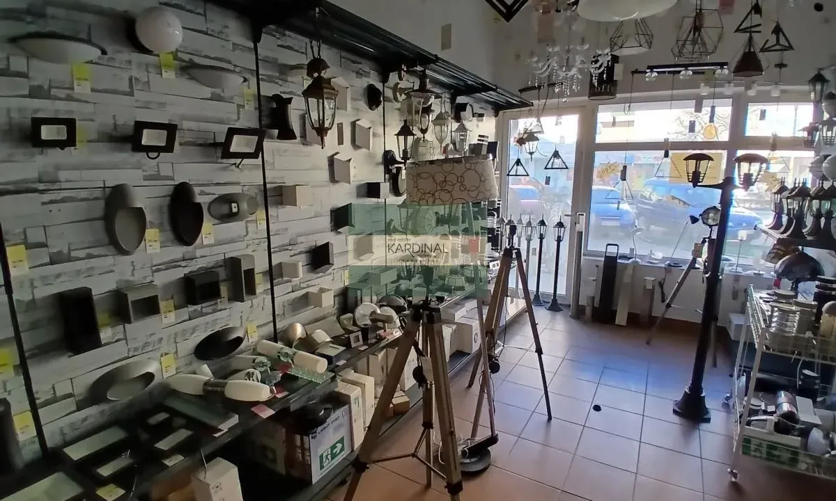 Sale, office space, 117m², Gradski stadion, Jagodina