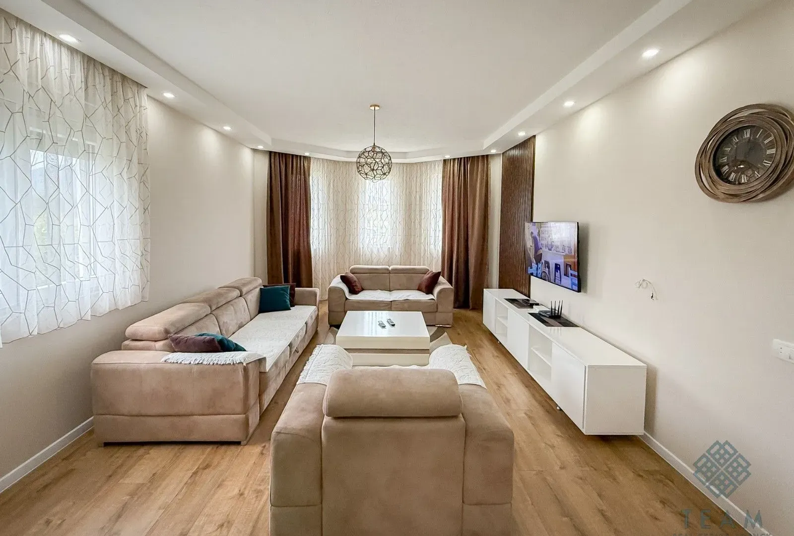 Sale, house, 296m², Donja Gorica, Podgorica