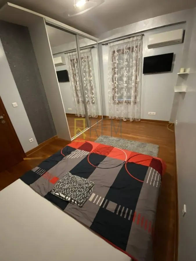 Rent, two bedroom apartment, 80m², Momišići, Podgorica
