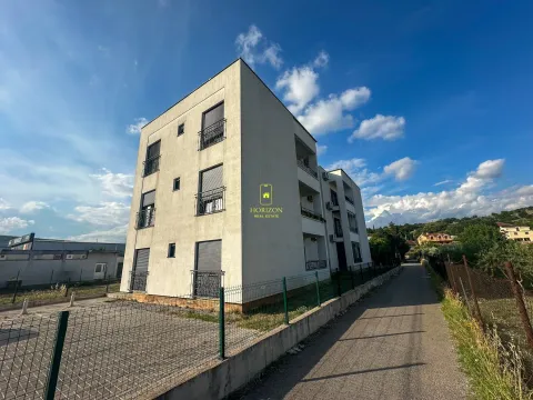 Rent, two bedroom apartment, 80m², Dalmatinska ulica, Podgorica - image 12