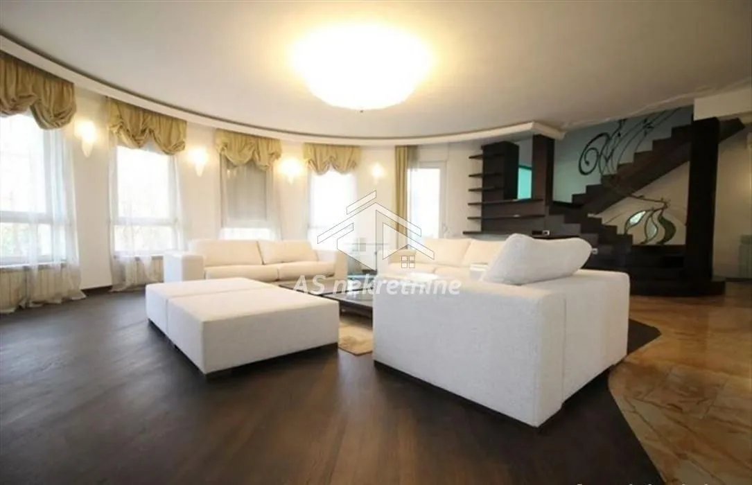 Izdavanje, stan, 220m², Savski Venac, Beograd