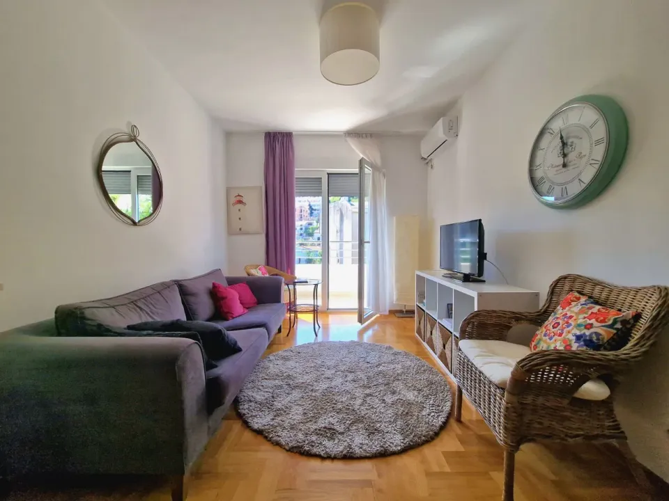 Rent, two bedroom apartment, 54m², Golubovina, Budva