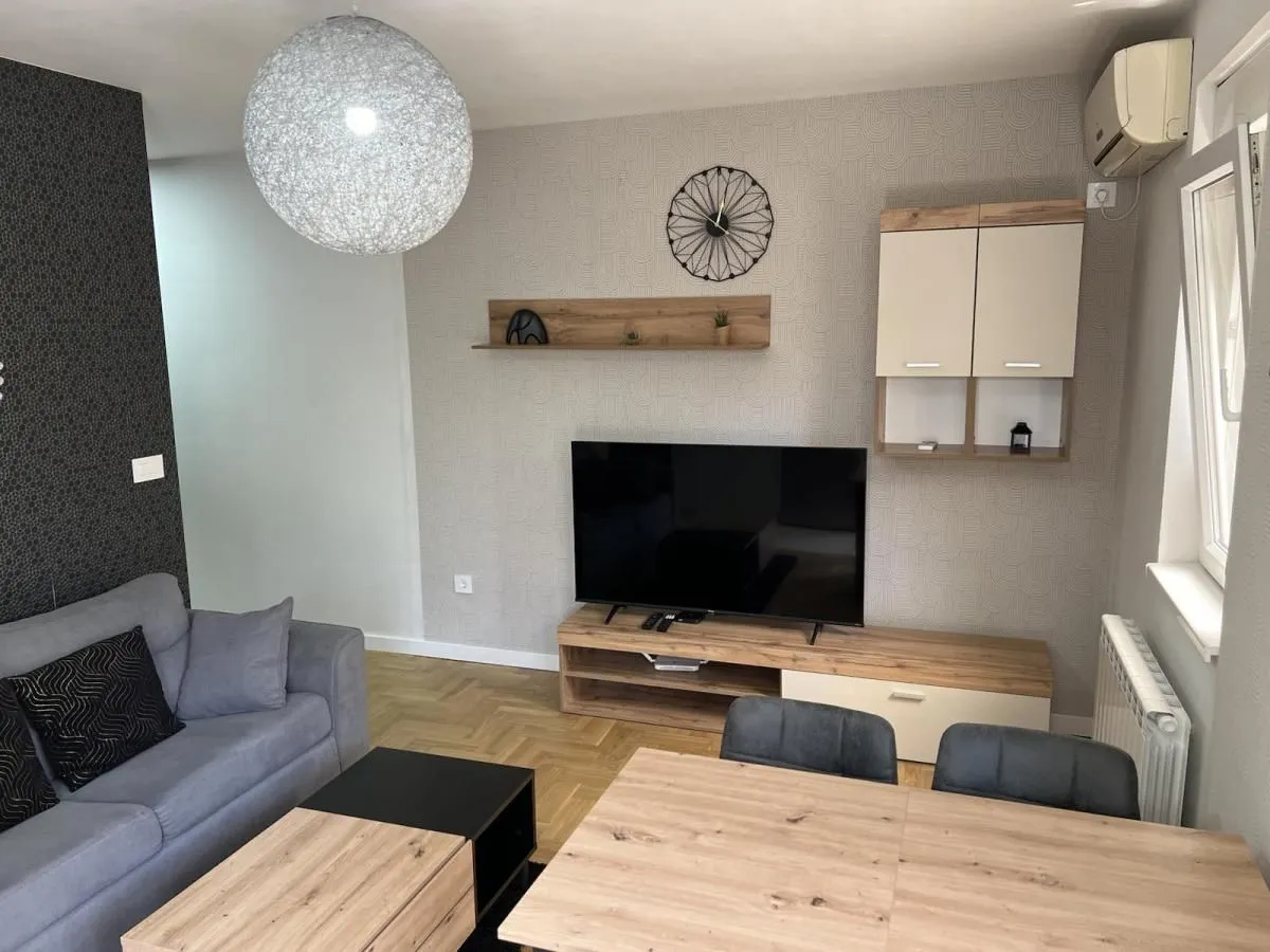 Rent, two bedroom apartment, 39m², Lekino Brdo, Voždovac Sve Podlokacije