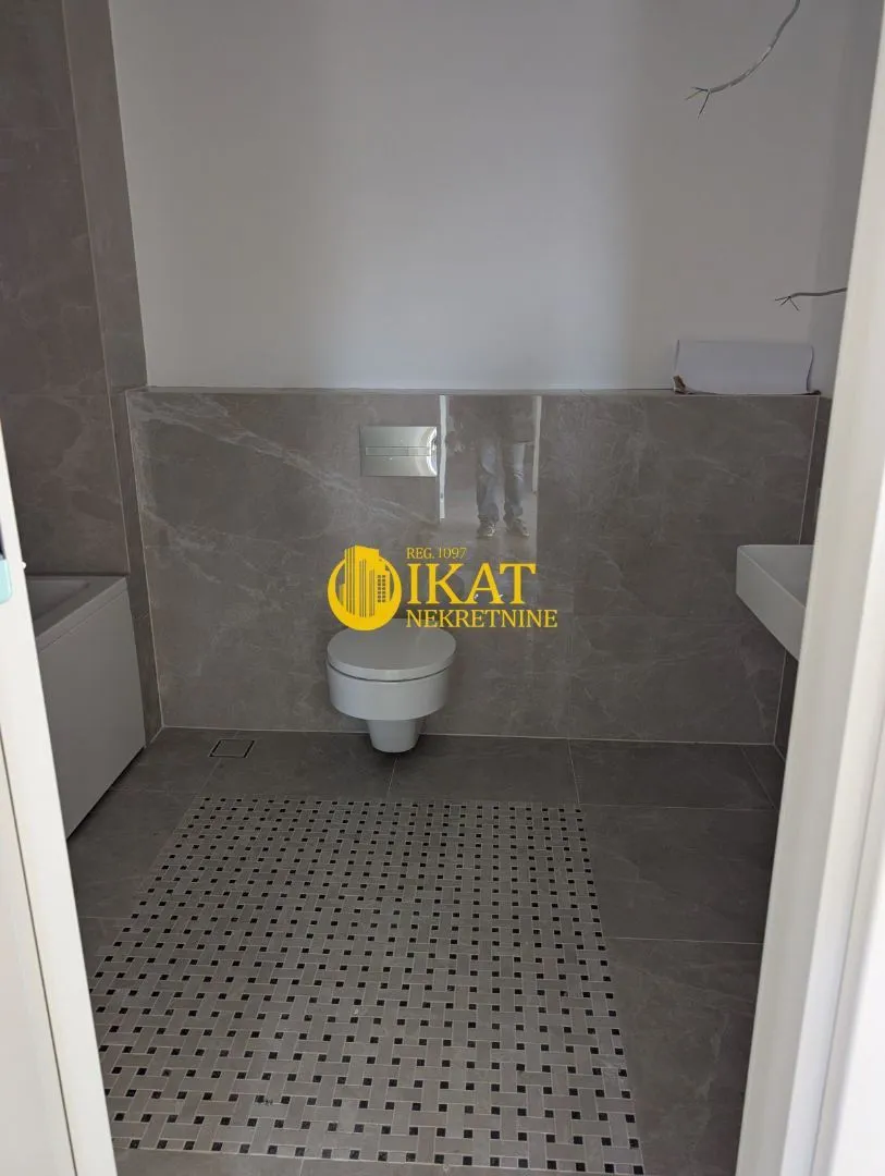 Prodaja, četvorosoban stan, 149m², Vračar Centar, Vračar Sve Podlokacije