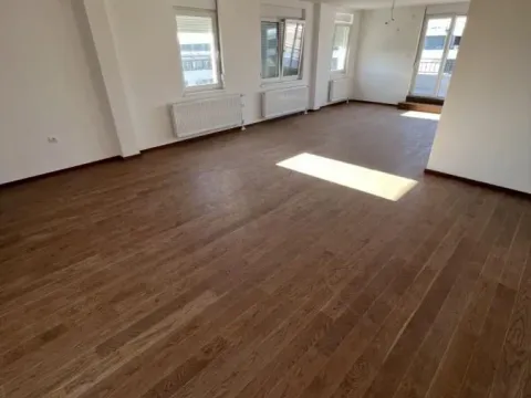 Prodaja, stan, 207m², Telep, Novi Sad Sve Podlokacije - image 1