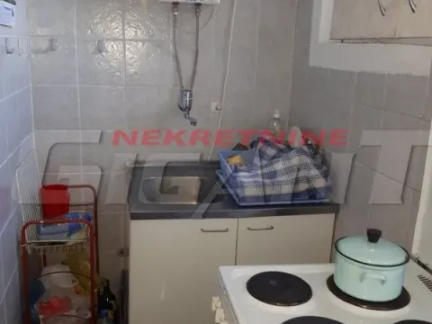 Sale, one bedroom apartment, 40m², Kalenić Pijaca, Vračar Sve Podlokacije - image 7