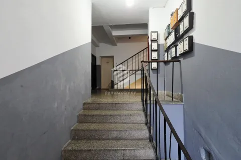Prodaja, jednosoban stan, 46m², Preko Morače, Podgorica - image 16