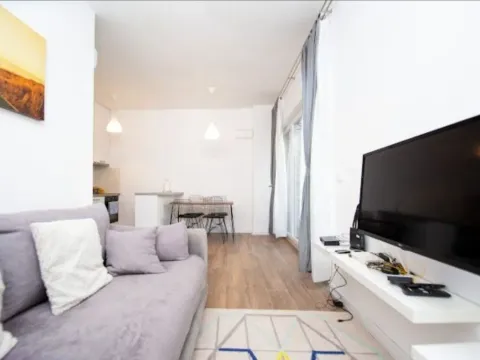 Sale, one bedroom apartment, 29m², Centar, Tivat - image 8