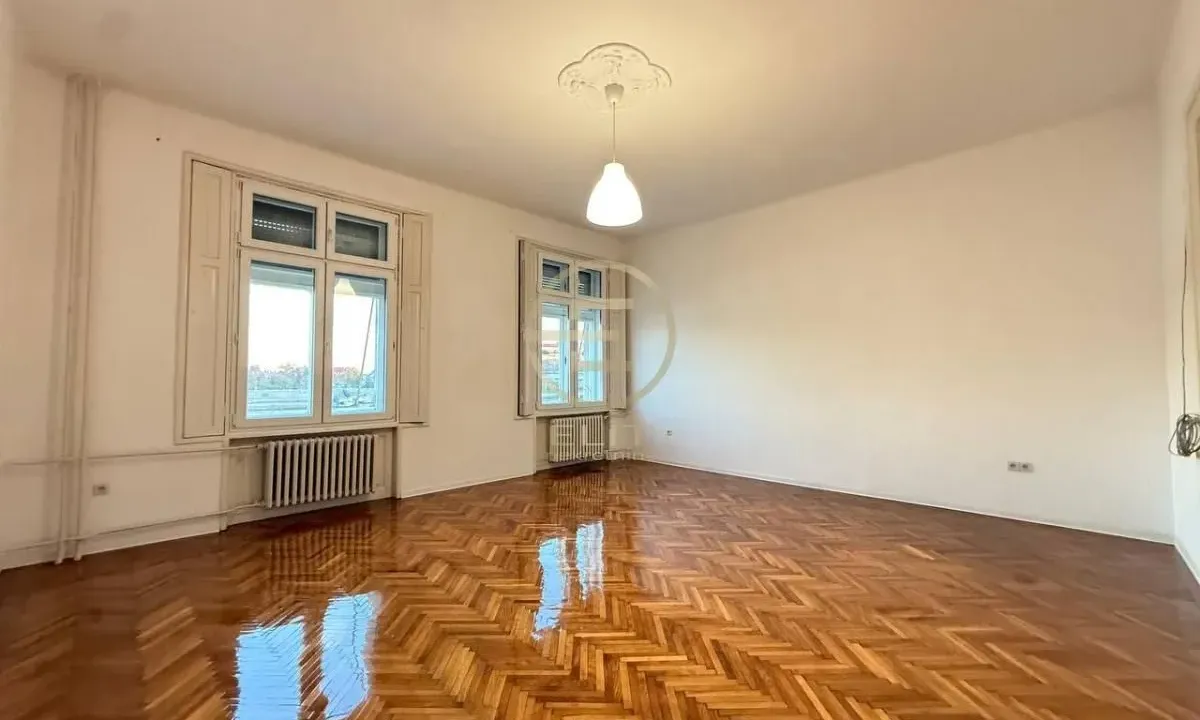 Izdavanje, trosoban stan, 136m², Kej, Novi Sad Sve Podlokacije