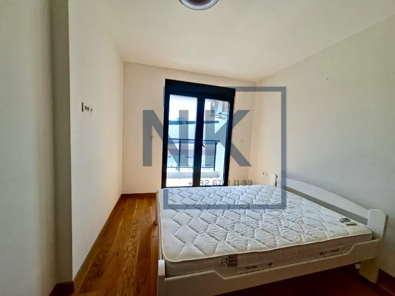 Prodaja, jednosoban stan, 56m², Tološi, Podgorica