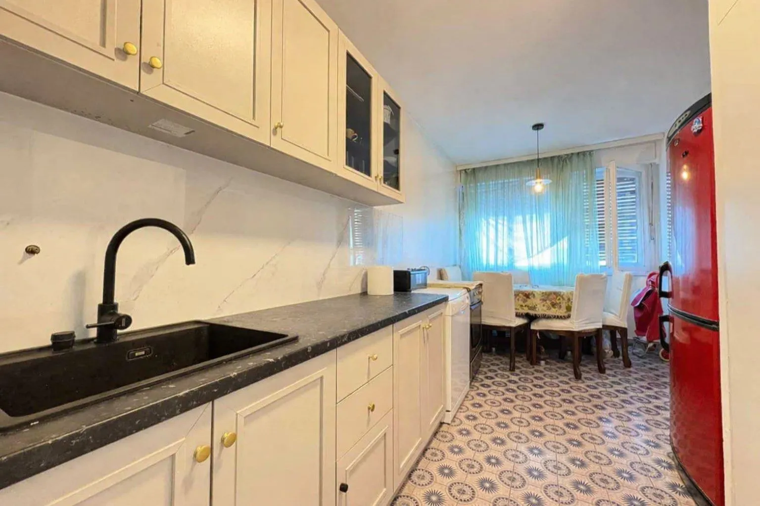 Izdavanje, jednosoban stan, 65m², Pobrežje, Podgorica