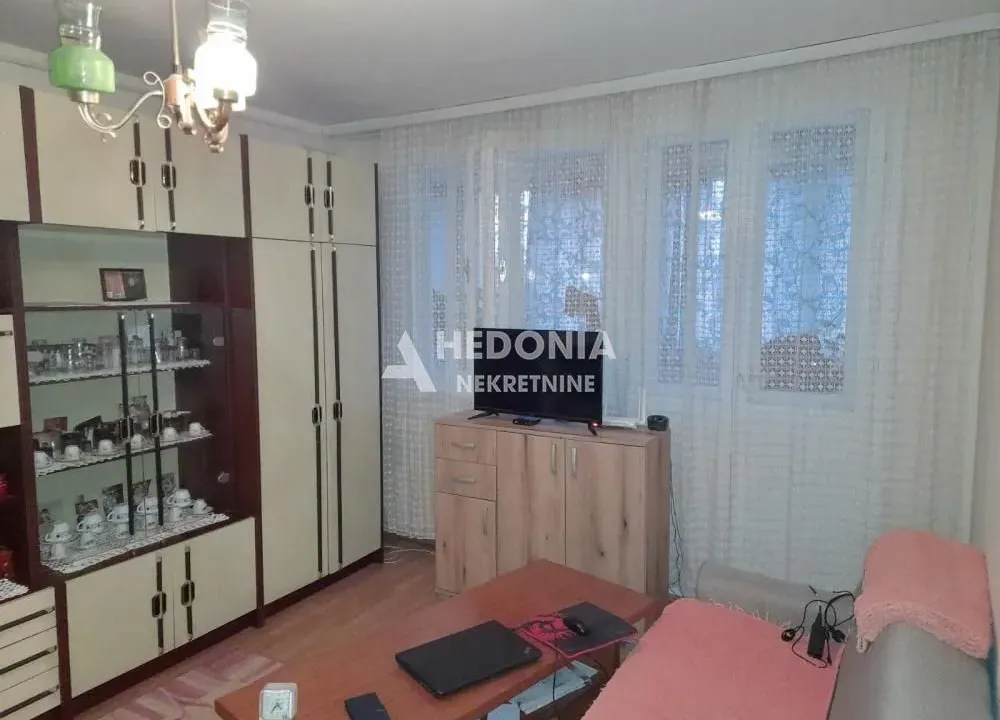 Prodaja, trosoban stan, 78m², Zemun Sve Podlokacije, Beograd