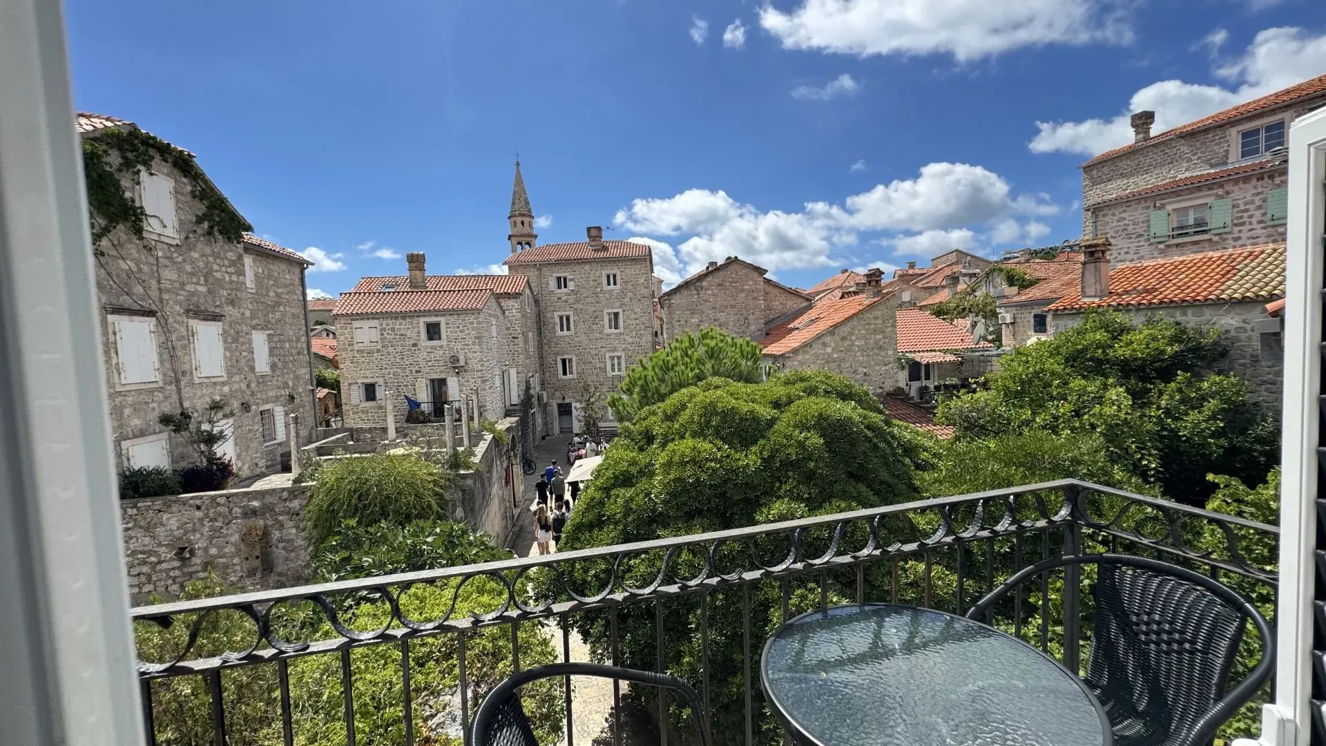 Izdavanje, jednosoban stan, 40m², Stari Grad, Budva