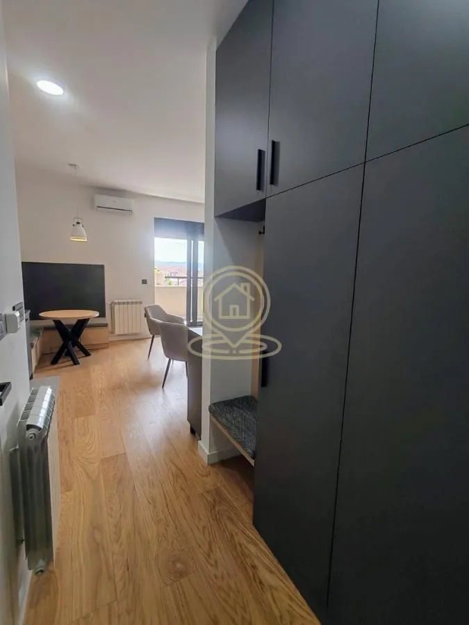 Izdavanje, jednosoban stan, 40m², Podbara, Novi Sad Sve Podlokacije