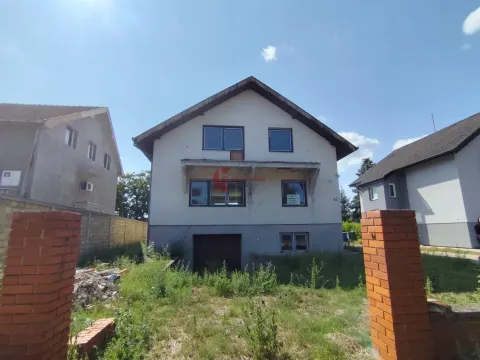 Sale, house, 210m², Makova Sedmica, Subotica