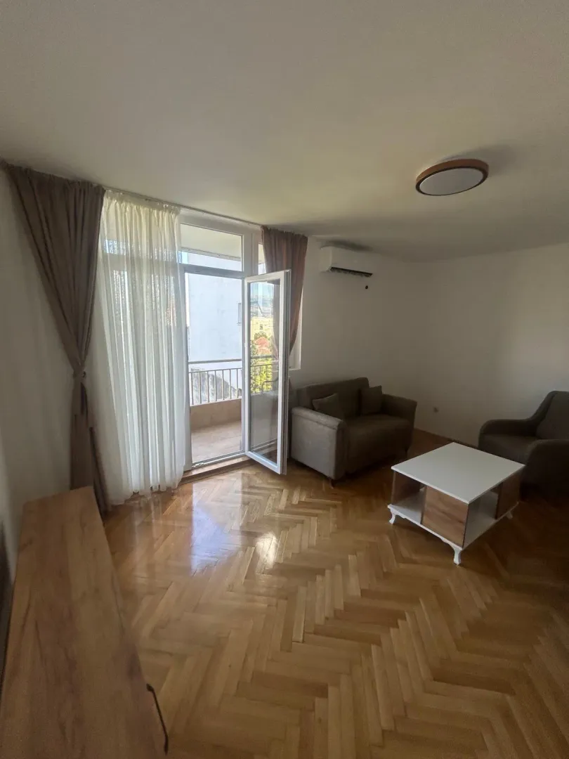 Rent, two bedroom apartment, 70m², Pobrežje, Podgorica