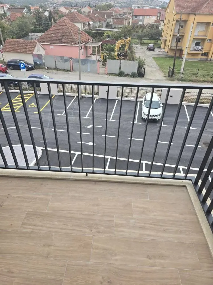 Izdavanje, jednosoban stan, 40m², Tološi, Podgorica