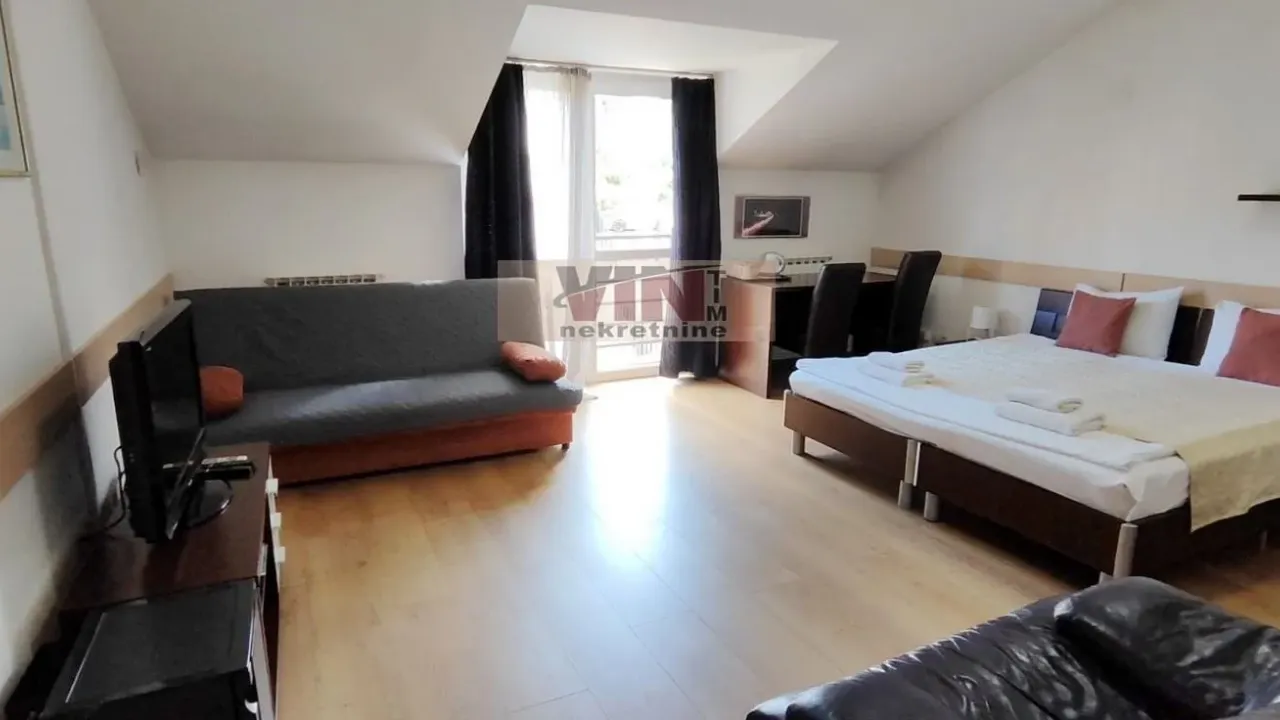 Prodaja, jednosoban stan, 33m², Bulevar Oslobodjenja, Novi Sad Sve Podlokacije
