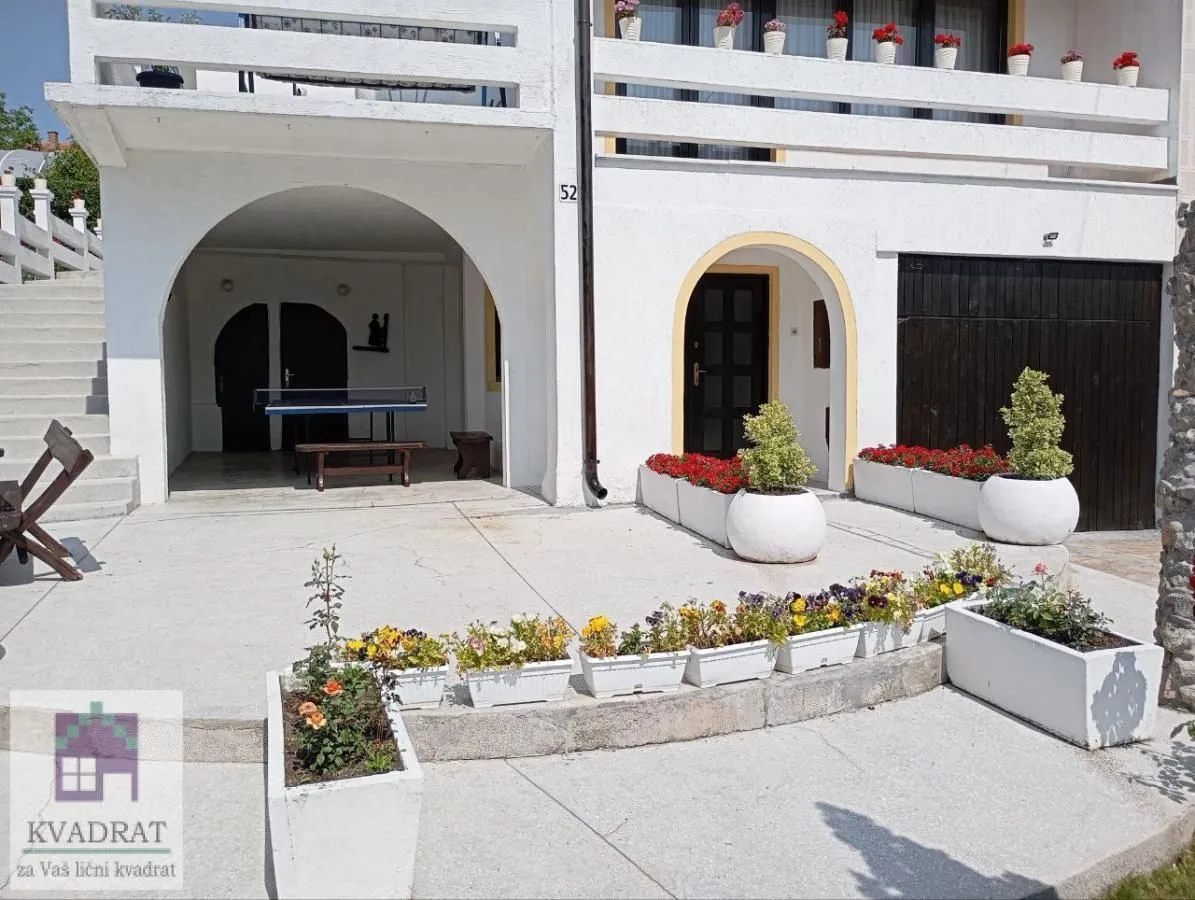 Sale, house, 300m², Mala Moštanica, Obrenovac