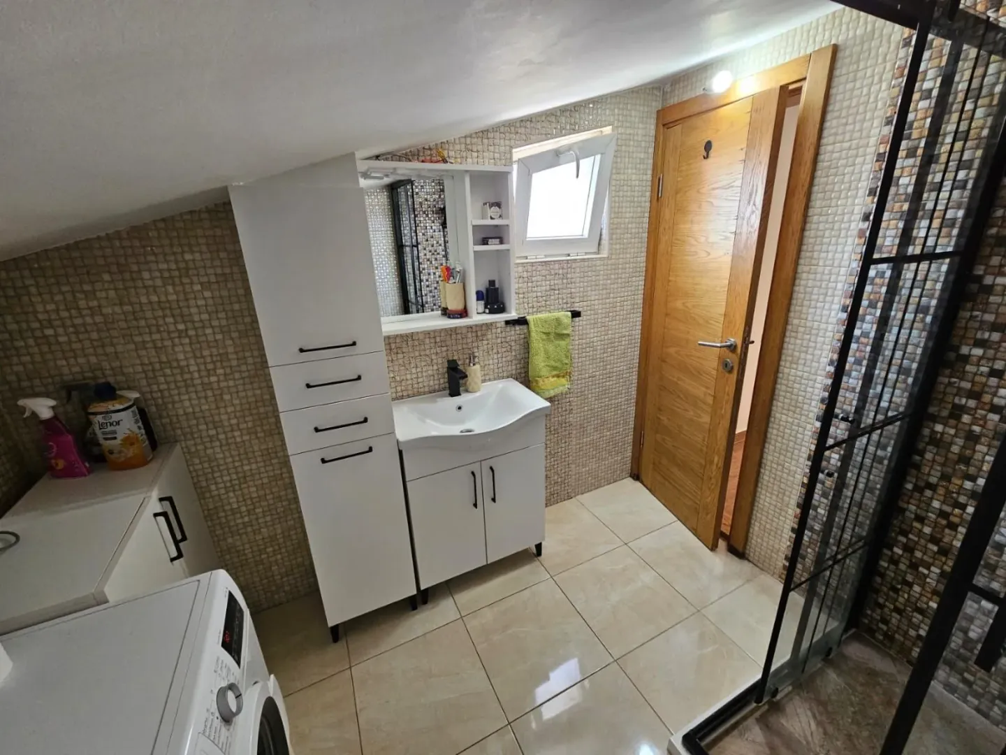 Rent, three bedroom apartment, 155m², Zabjelo, Podgorica