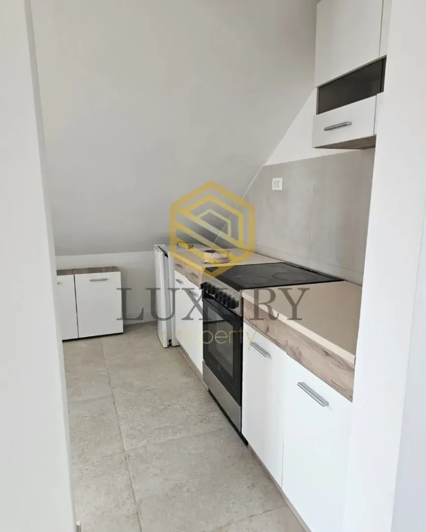 Izdavanje, jednosoban stan, 80m², Stari Aerodrom, Podgorica