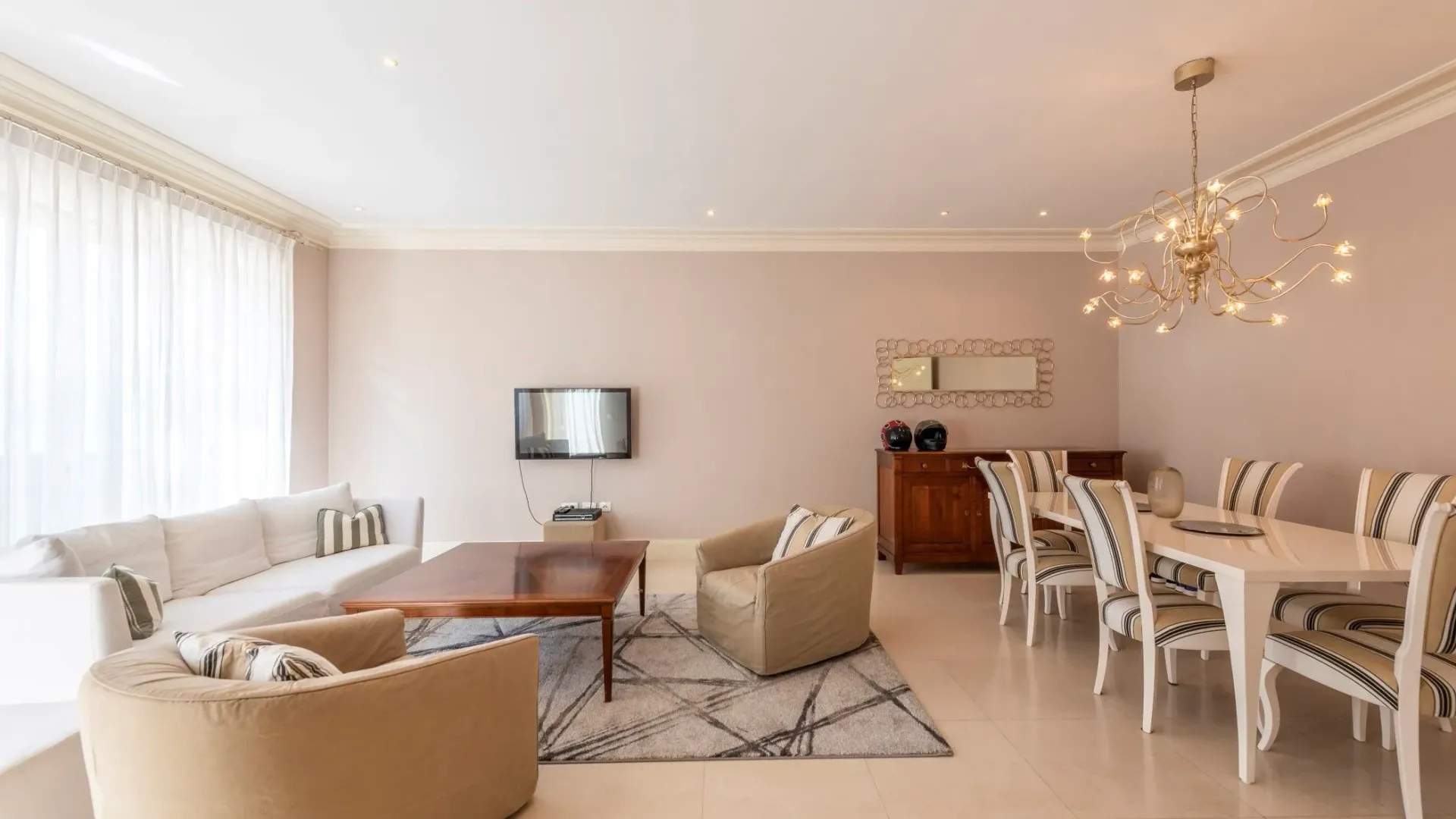 Rent, one bedroom apartment, 119m², Porto Montenegro, Tivat