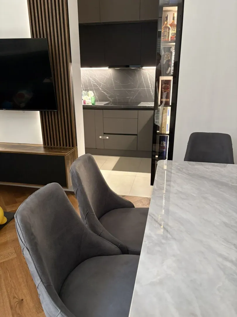 Prodaja, dvosoban stan, 69m², Tivat, Crna Gora