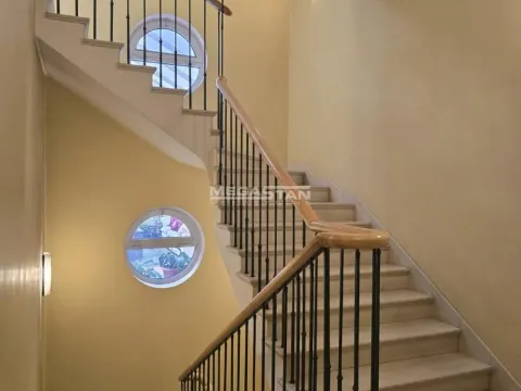 Sale, house, 815m², Vračar Sve Podlokacije, Beograd - image 15